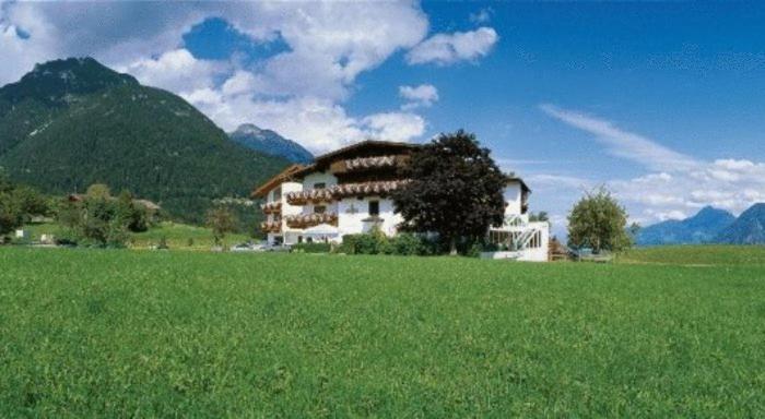 Gasthof Und Hotel Rieder Gmbh Jenbach Exteriör bild